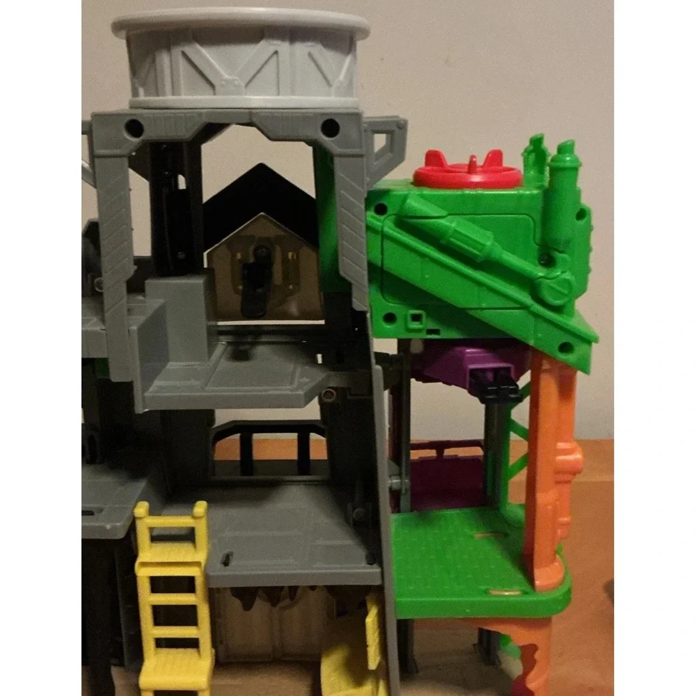 IMAGINEX DC Batman Bat Cave Play House Fisher Price Large Interactive Toy‎ Set